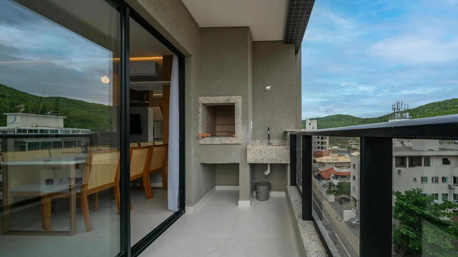 Sunny Flats Apartment Bombinhas 0*,  Brazil