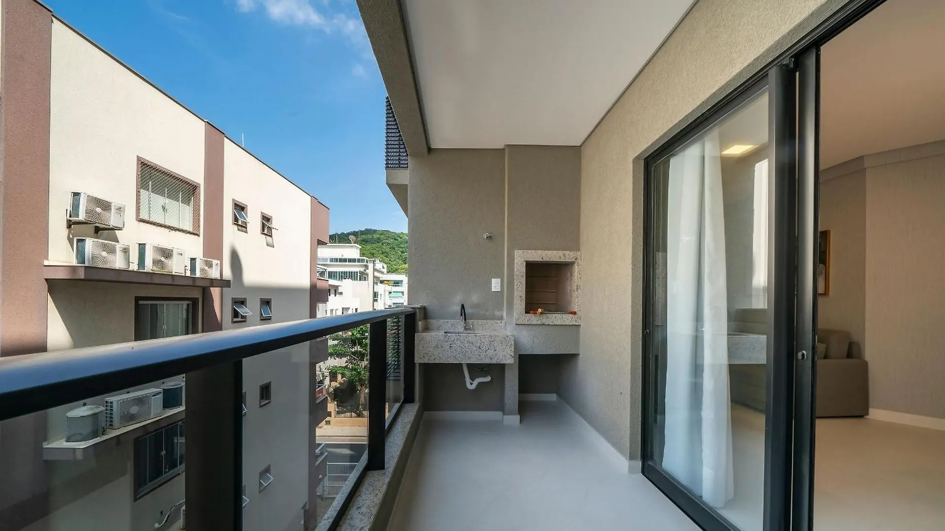 Sunny Flats Apartment Bombinhas