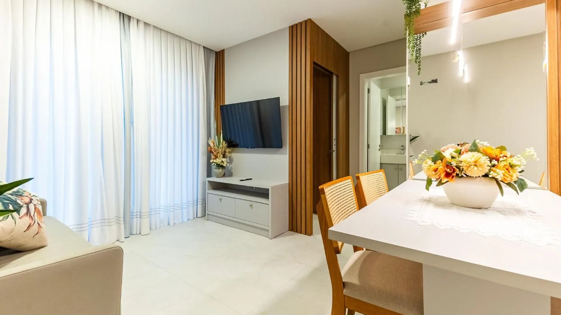 Sunny Flats Apartment Bombinhas