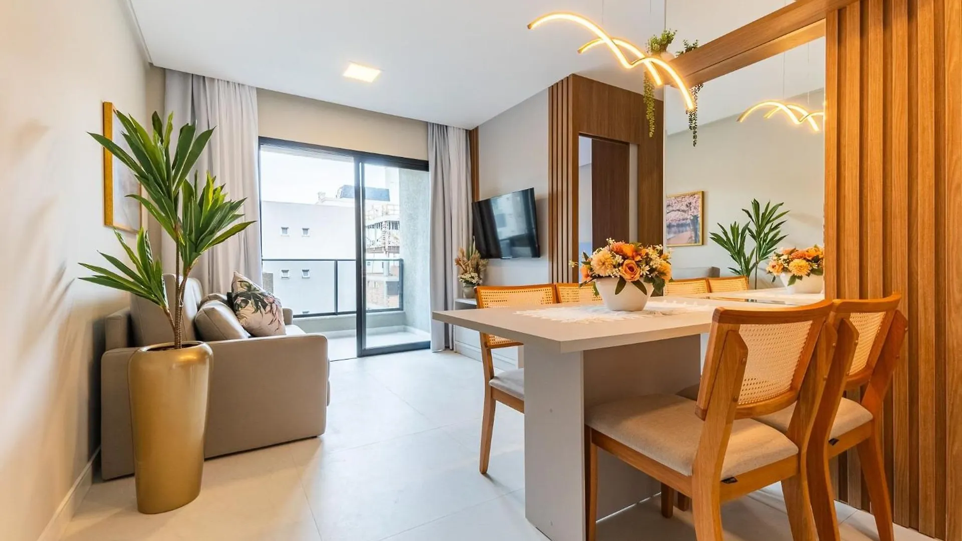 Sunny Flats Apartment Bombinhas