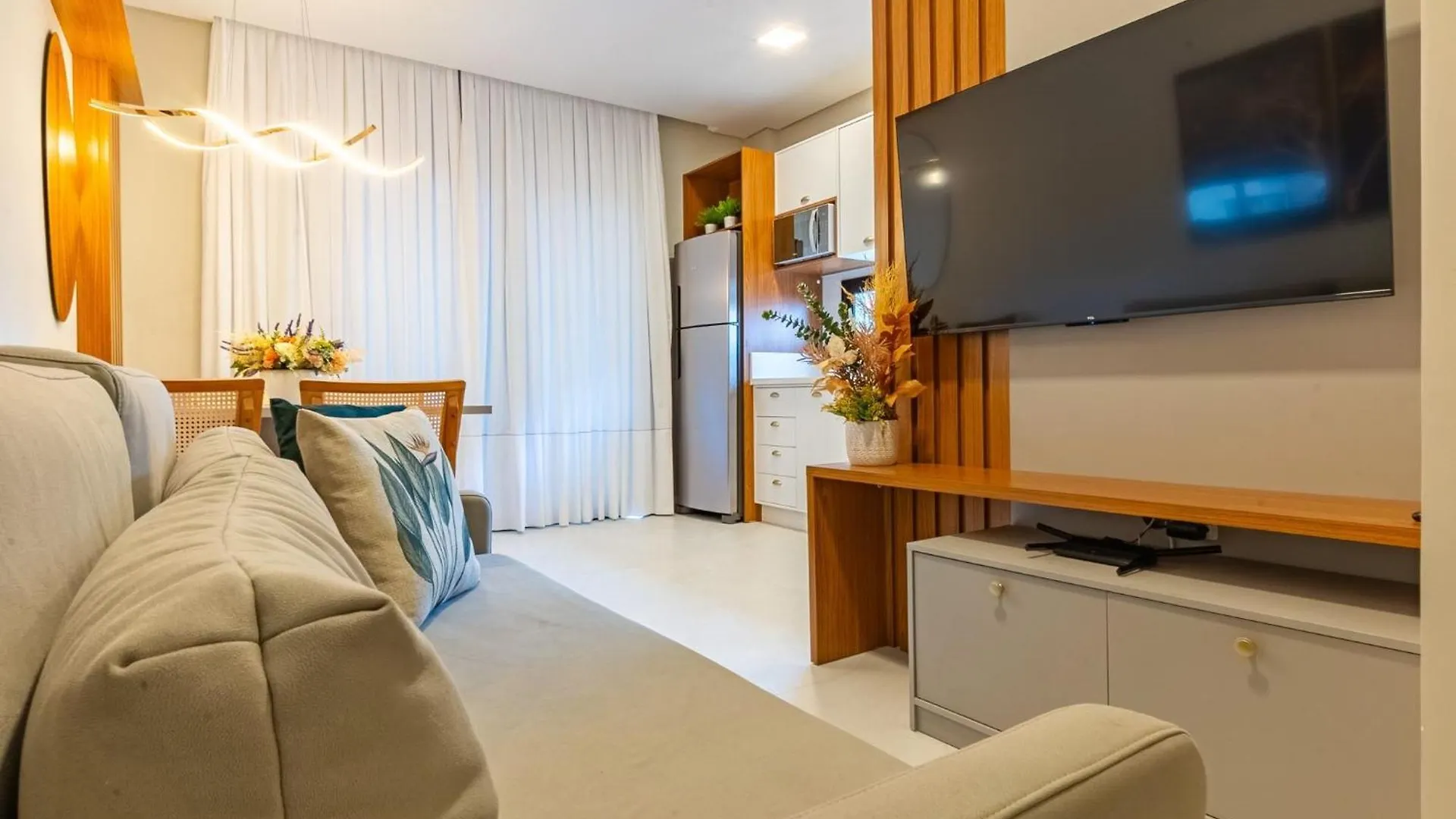 Sunny Flats Apartment Bombinhas