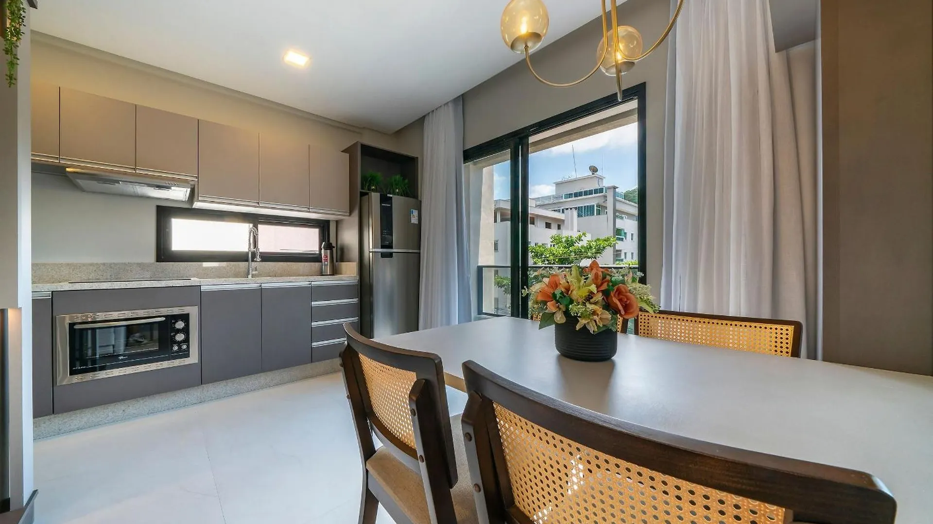 Sunny Flats Apartment Bombinhas