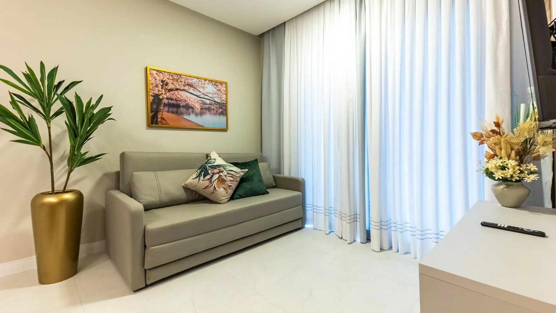 Sunny Flats Apartment Bombinhas