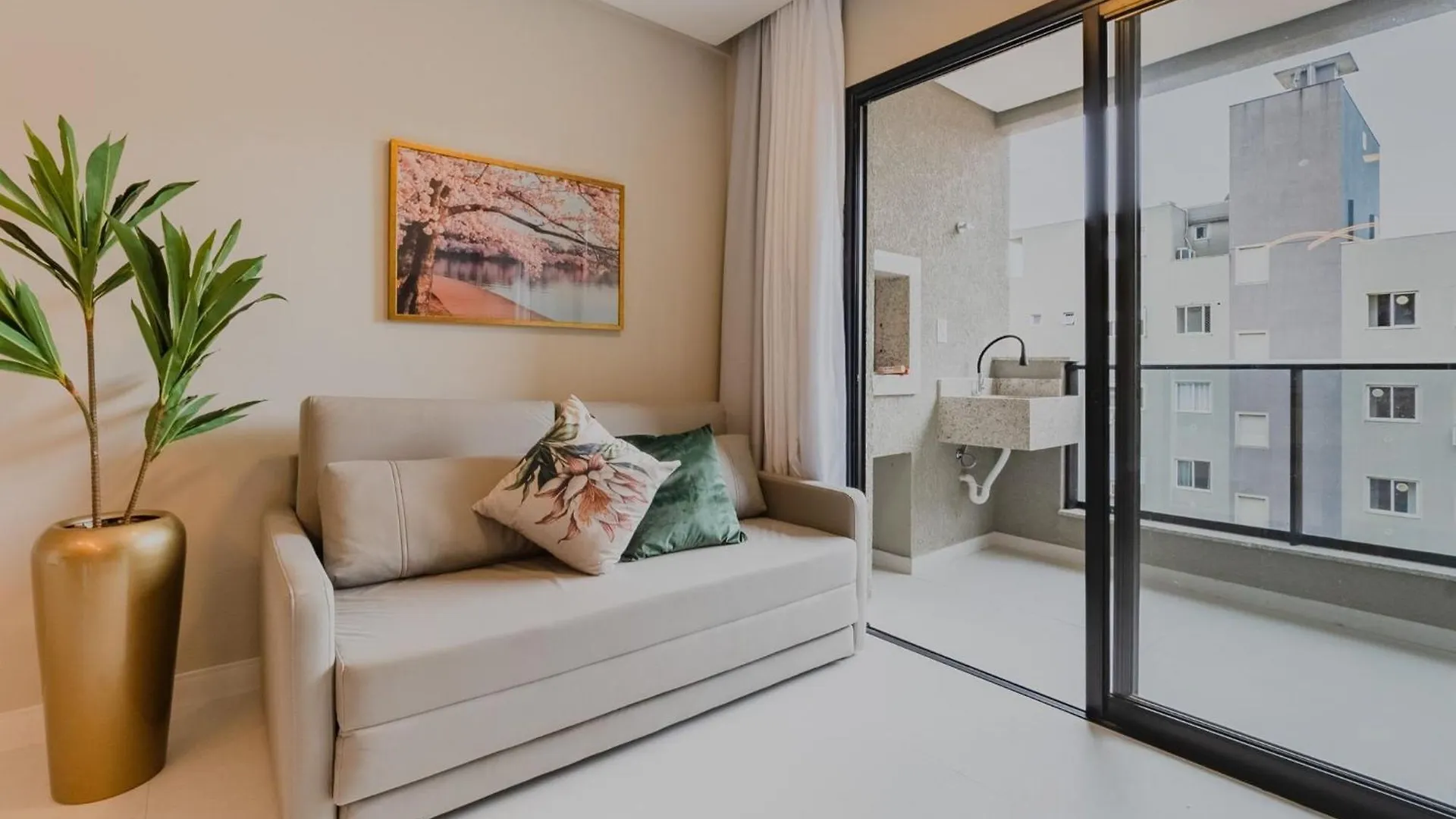 Sunny Flats Apartment Bombinhas Brazil